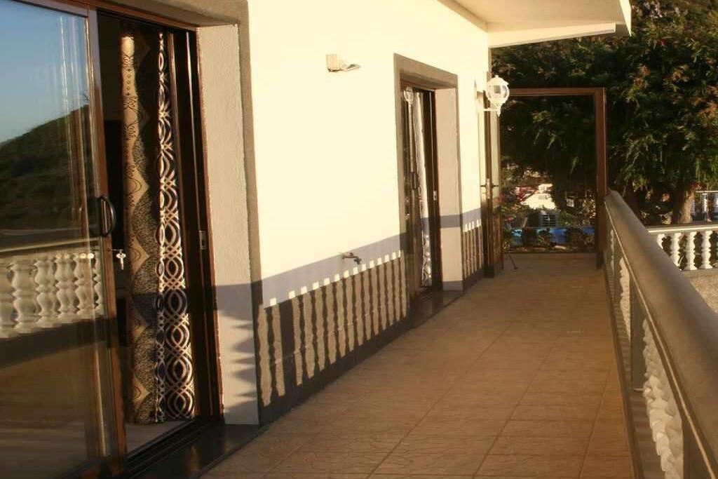 Arcos Grands Suites With Enormous And Private Pool. Arco da Calheta  Εξωτερικό φωτογραφία